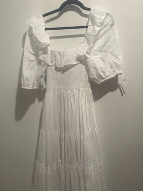 Hill House Corinne - White Ruffled Puff Sleeve Maxi Dress